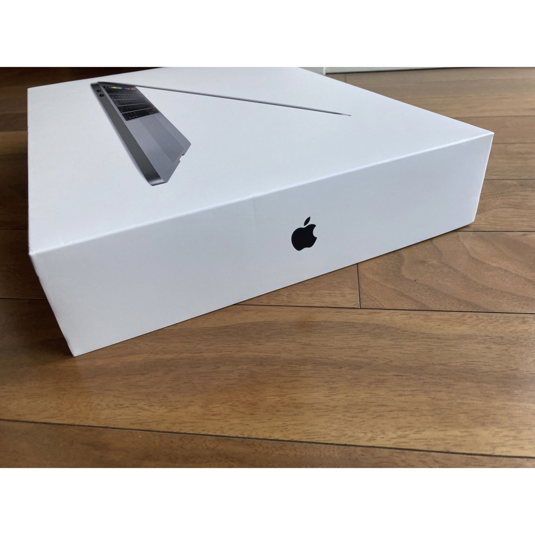 箱　APPLE アップル MacBook Pro 2019 13.3型 中国語