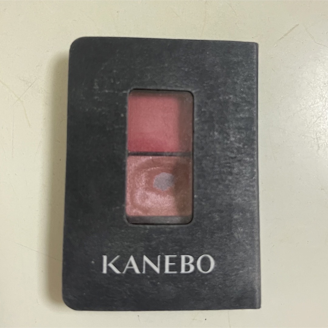 Kanebo(カネボウ)のアイシャドウ コスメ/美容のベースメイク/化粧品(アイシャドウ)の商品写真