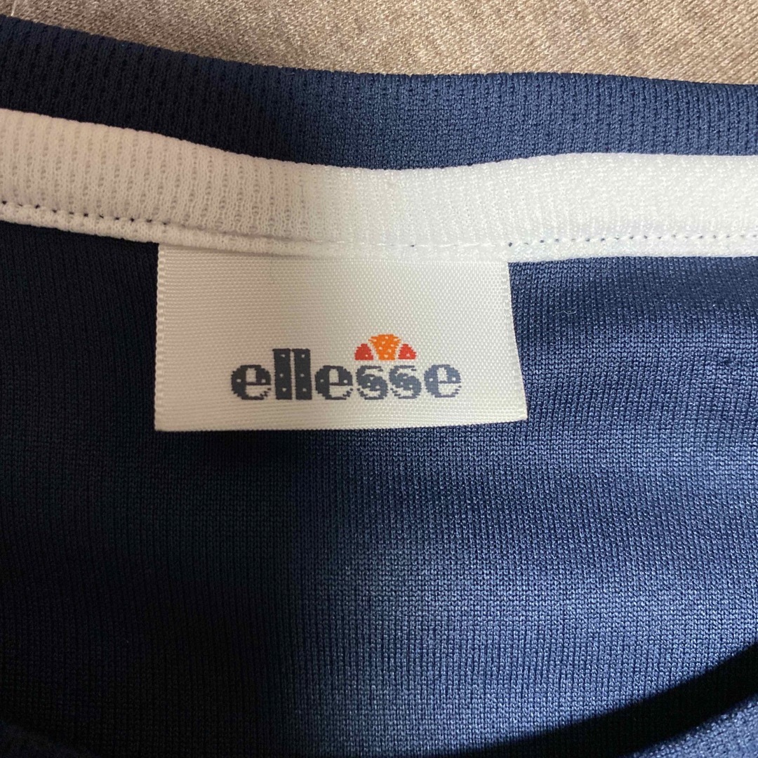 ellesse(エレッセ)のellese スポーツウェア　Mサイズ スポーツ/アウトドアのテニス(ウェア)の商品写真