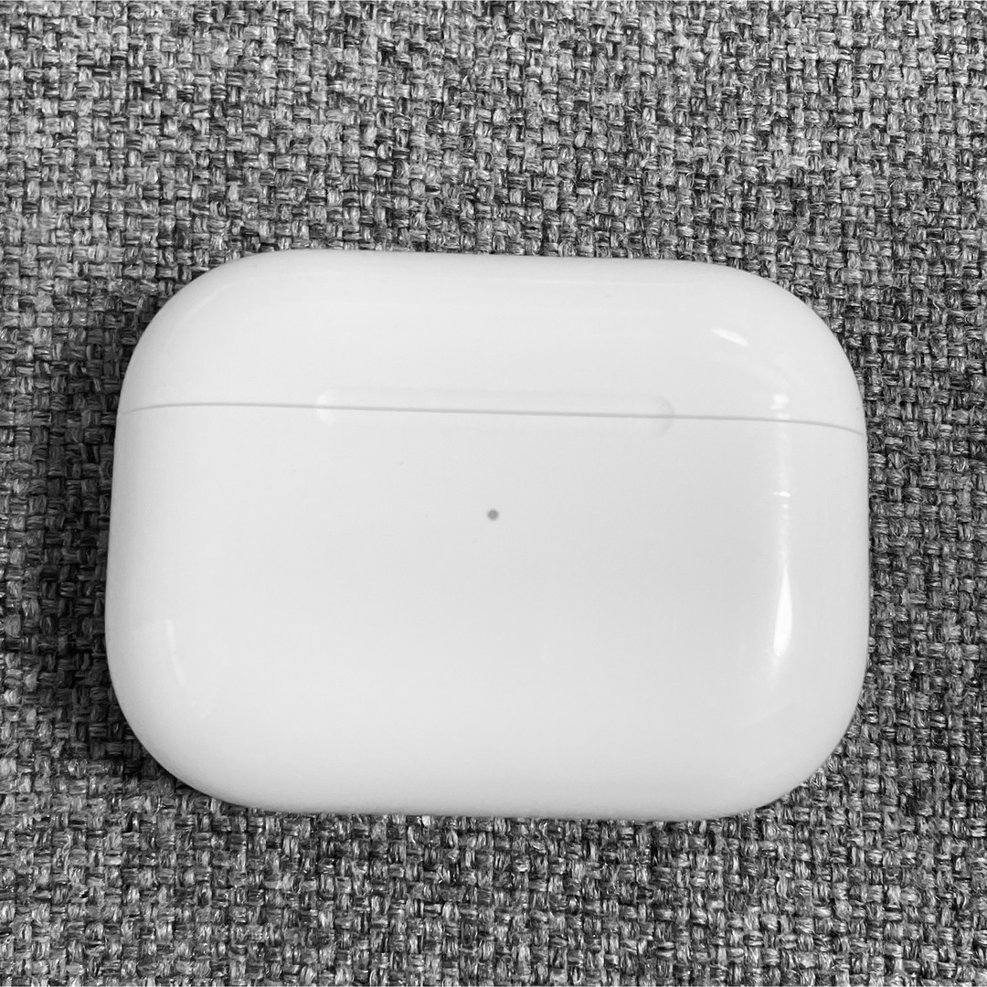 Apple AirPods Pro 充電ケースのみ 1072