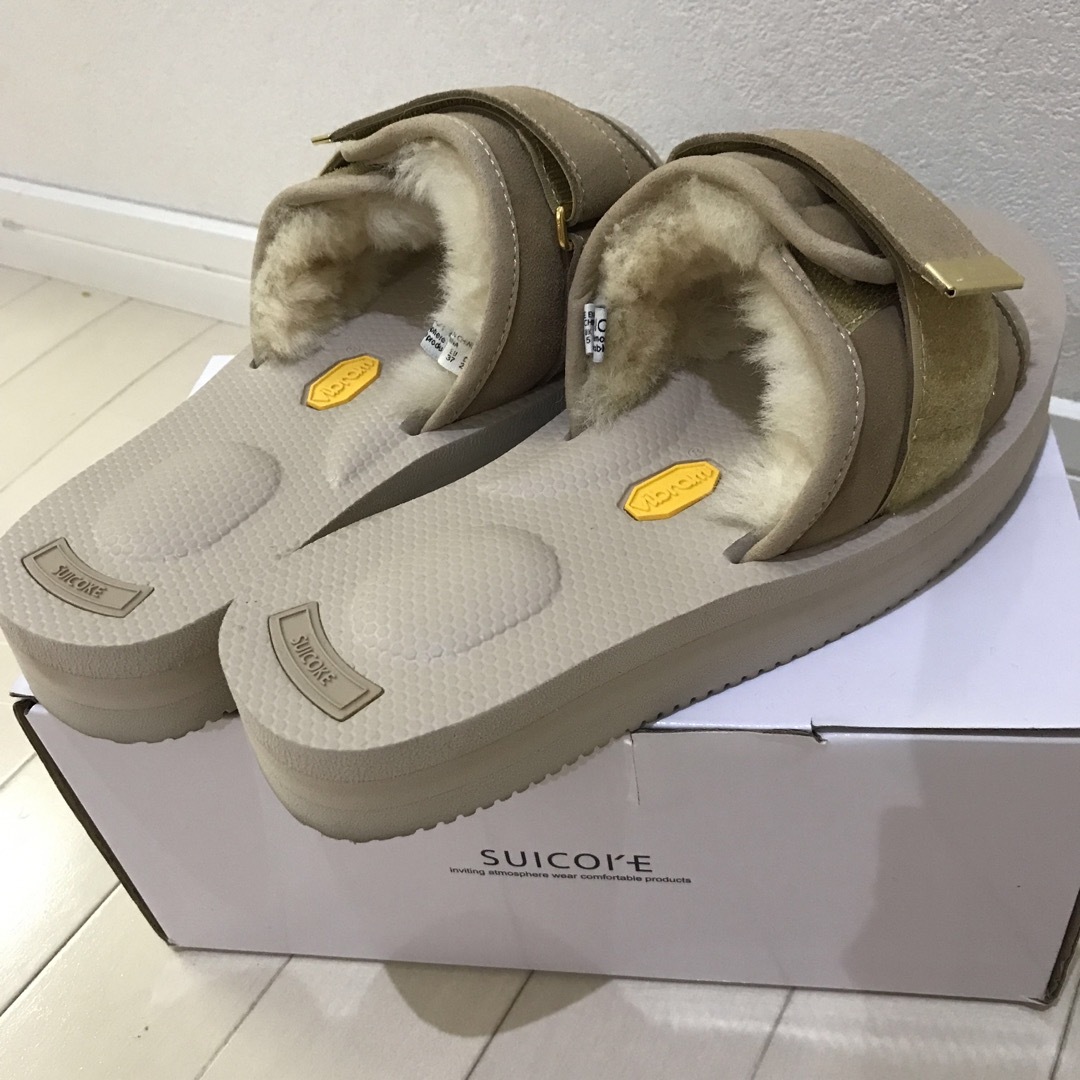 suicoke(スイコック)のsuicoke　ムートンサンダル レディースの靴/シューズ(サンダル)の商品写真