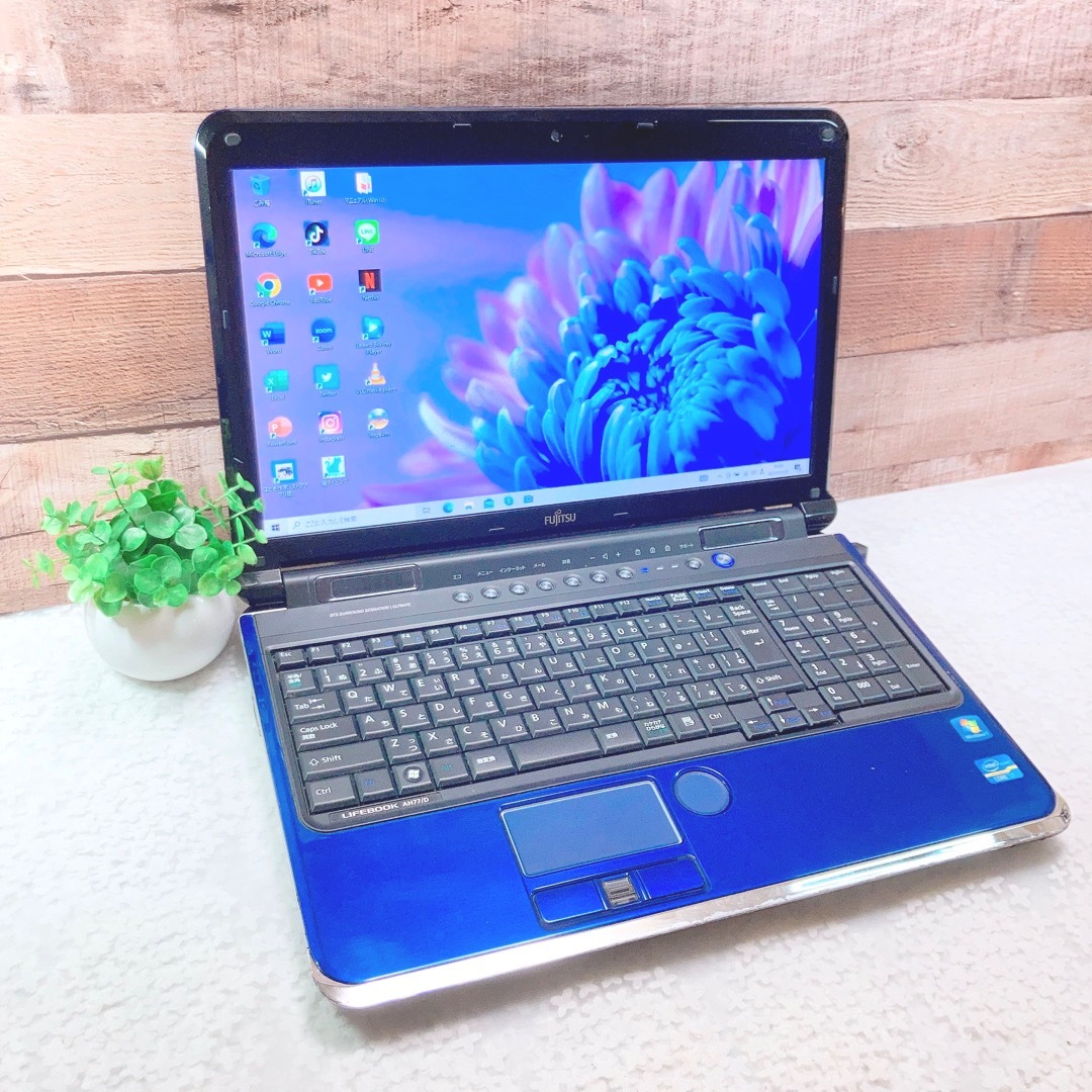 お得クーポン発行中 i7‼️メモリ8GB❣️SSD256GB❣️WEBカメラ✨青