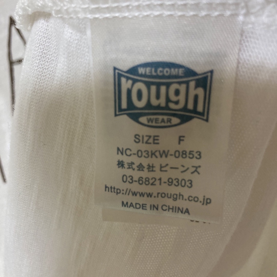 rough(ラフ)のrough 布ワッペン付き半袖Tシャツ レディースのトップス(Tシャツ(半袖/袖なし))の商品写真