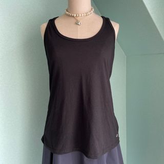 ギャップ(GAP)の★新品★GapFit★ギャップ★タンクトップ ★ノースリーブ★黒★ヨガウェア★(タンクトップ)