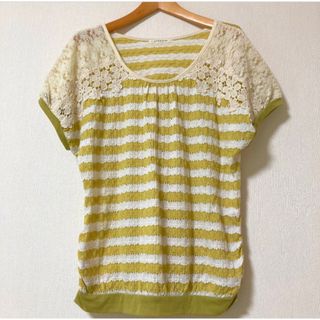 アクシーズファム(axes femme)のお花模様レースのボーダーTシャツ(Tシャツ(半袖/袖なし))