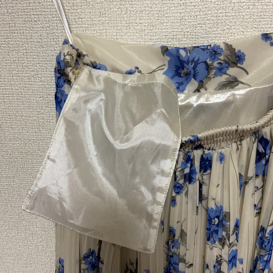 花柄　スカート レディースのスカート(ひざ丈スカート)の商品写真