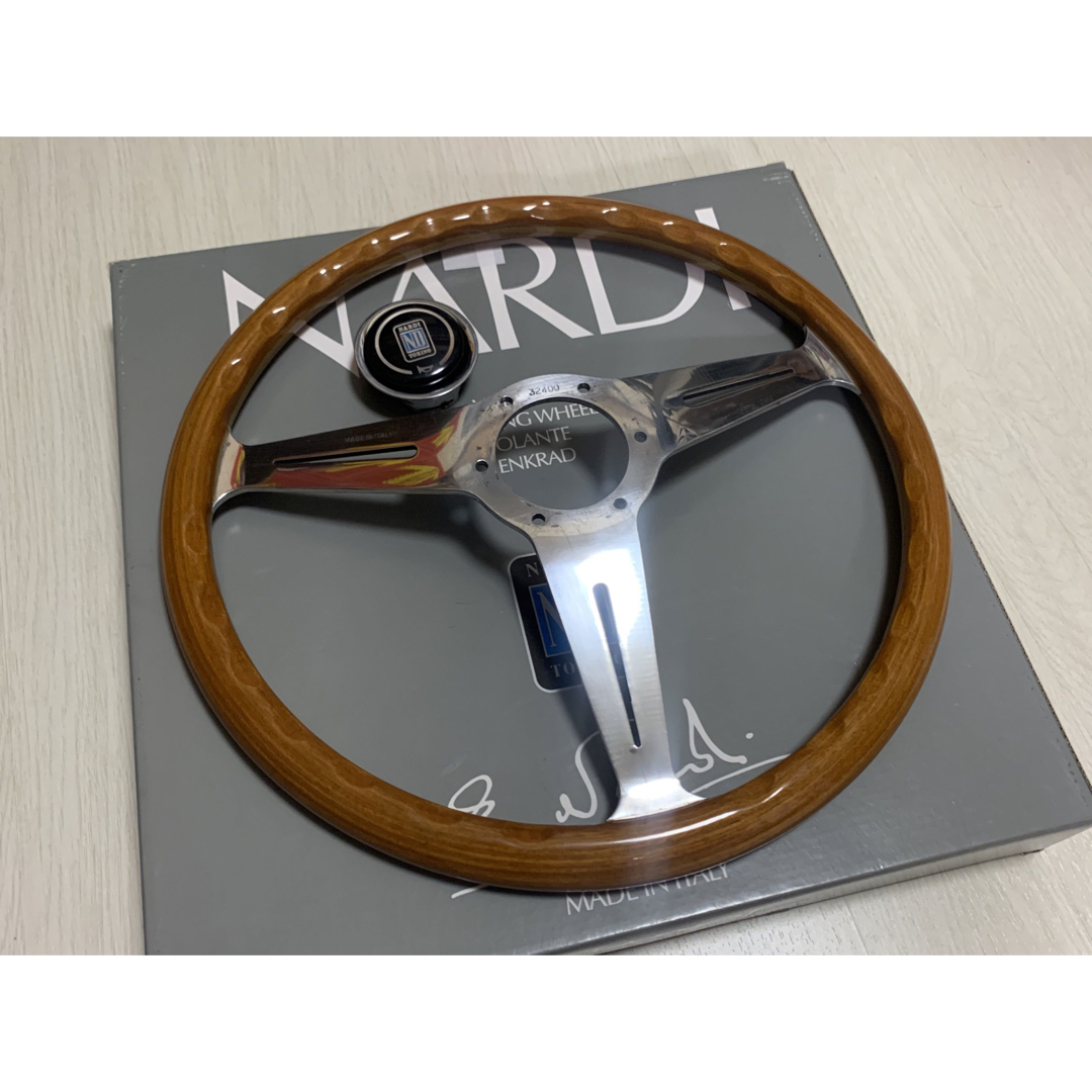 希少【NARDI Classic】36.5Φ ウッドステアリング 即決大歓迎 ...