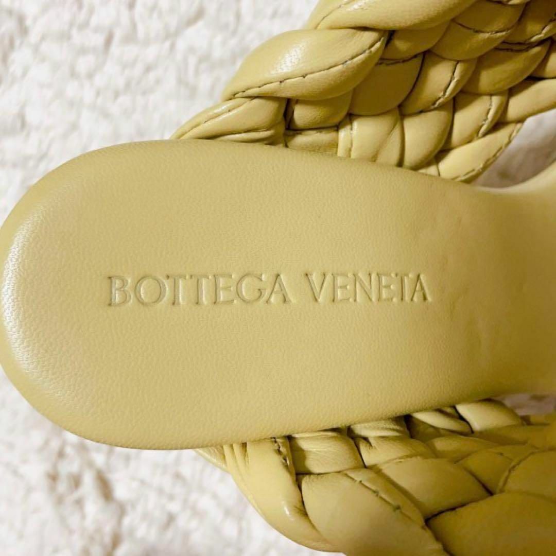 Bottega Veneta(ボッテガヴェネタ)の【美品】BOTTEGA BENETA BVカーブサンダル タピオカ 35.5 レディースの靴/シューズ(サンダル)の商品写真