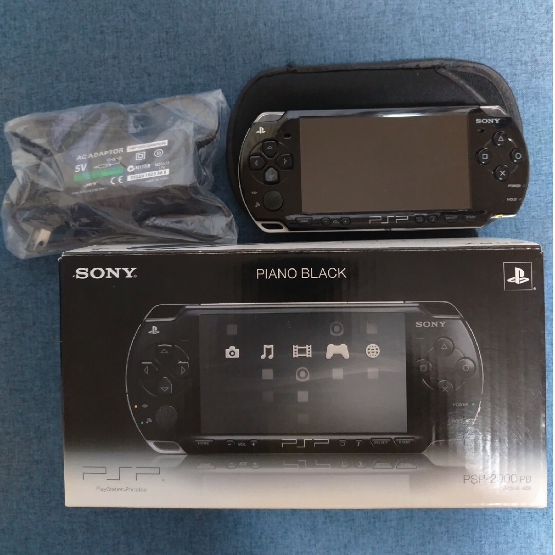 【良品】すぐ遊べる PSP2000 ピアノブラックPB SONY