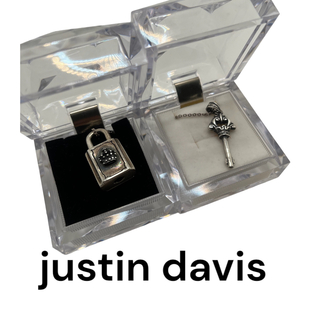 ジャスティンデイビス(Justin Davis)のjustin davis ロック&キー ネックレス(ネックレス)