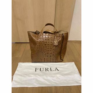 フルラ(Furla)のFURLA キャメルバッグ(ハンドバッグ)