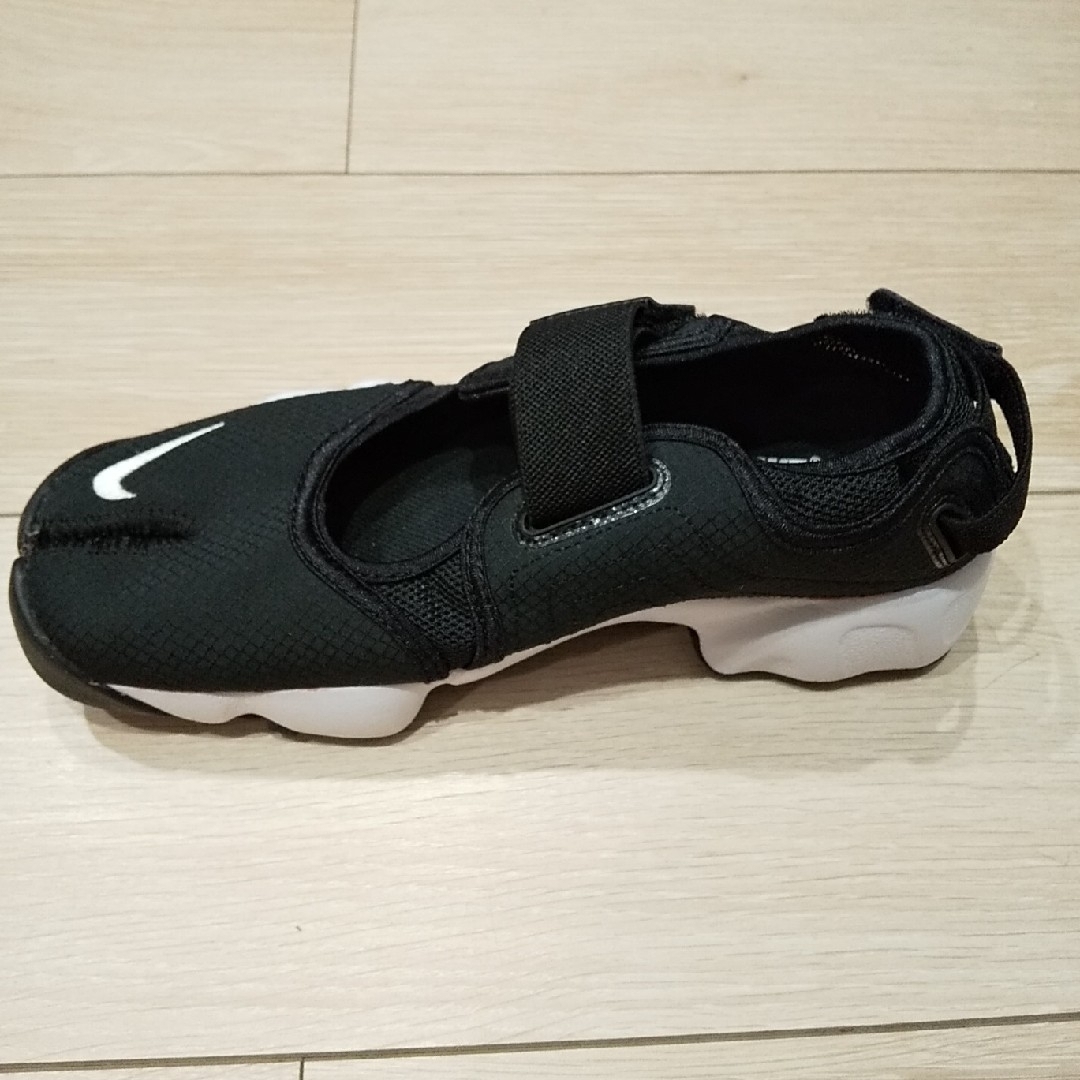 NIKE(ナイキ)ののんたん様専用 NIKE  AIR RIFT ナイキ エアリフト 25cm 美品 メンズの靴/シューズ(スニーカー)の商品写真