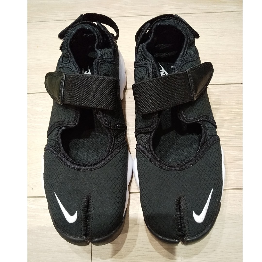 NIKE(ナイキ)ののんたん様専用 NIKE  AIR RIFT ナイキ エアリフト 25cm 美品 メンズの靴/シューズ(スニーカー)の商品写真