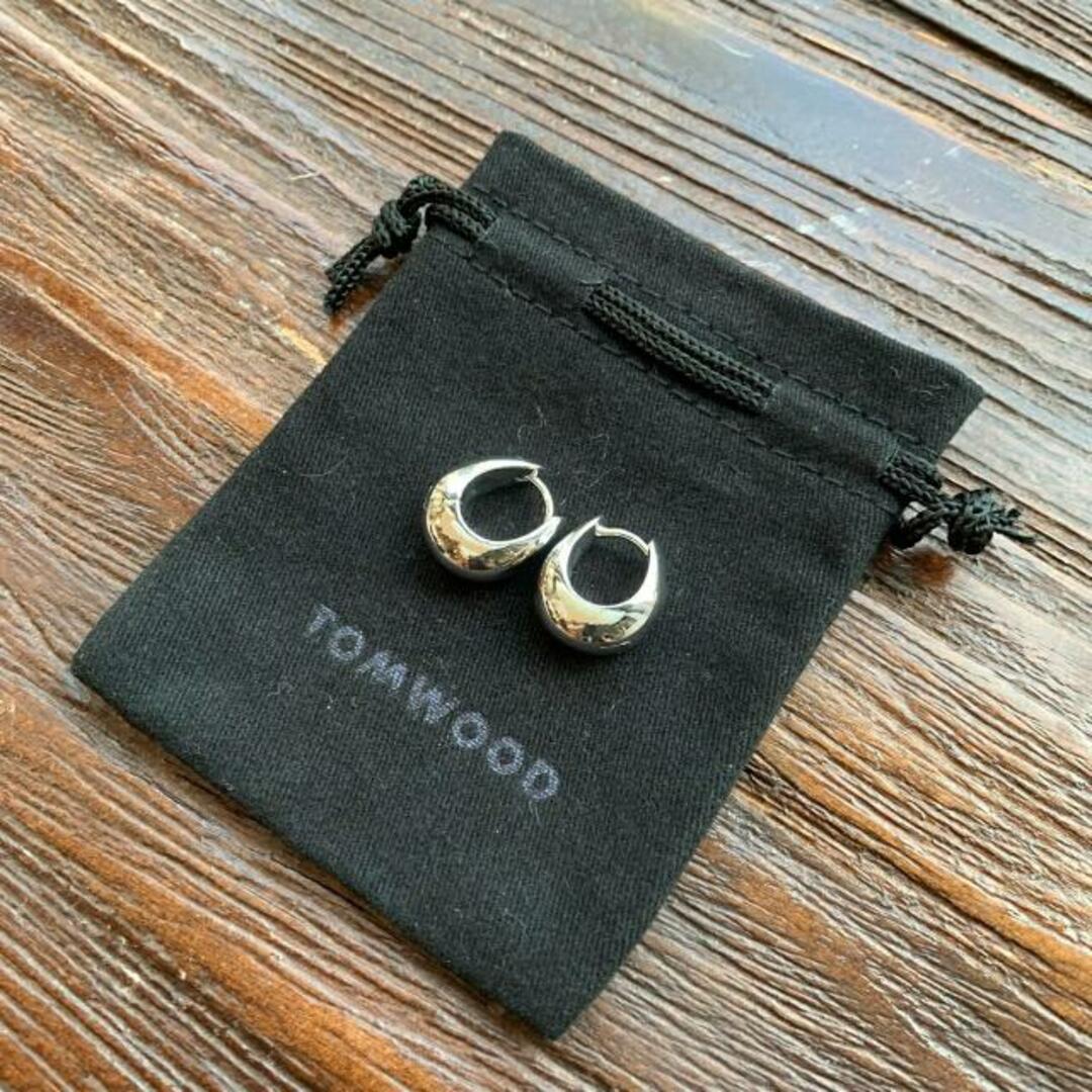 ブランドTOMWOODトムウッド(TOMWOOD) E39HSNA01S925 Ice Hoop Small Silver シルバー ピアス