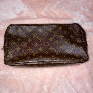 ルイヴィトン(LOUIS VUITTON)の【最終値下げ】LOUIS VUITTON 化粧ポーチ(ポーチ)