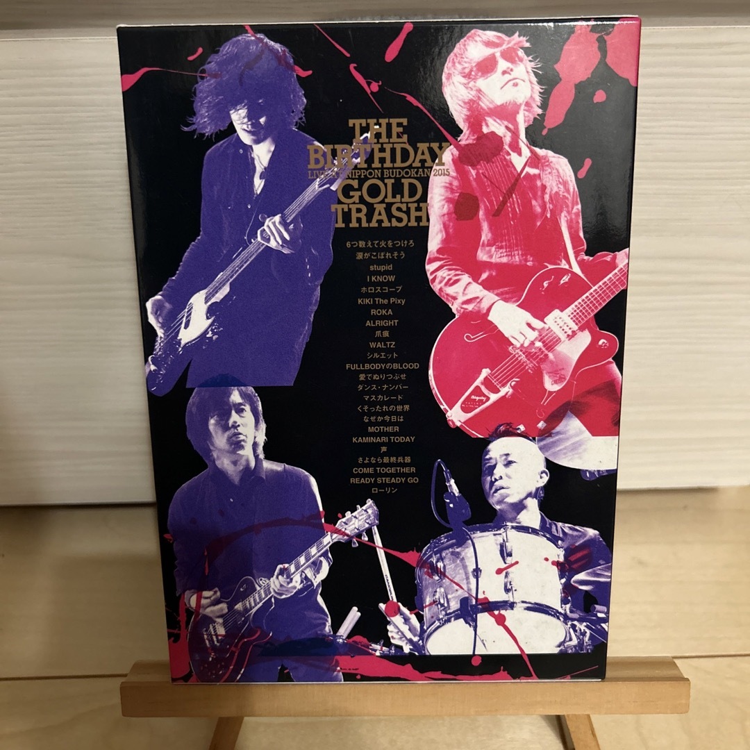 LIVE　AT　NIPPON　BUDOKAN　2015“GOLD　TRASH”（ エンタメ/ホビーのDVD/ブルーレイ(ミュージック)の商品写真