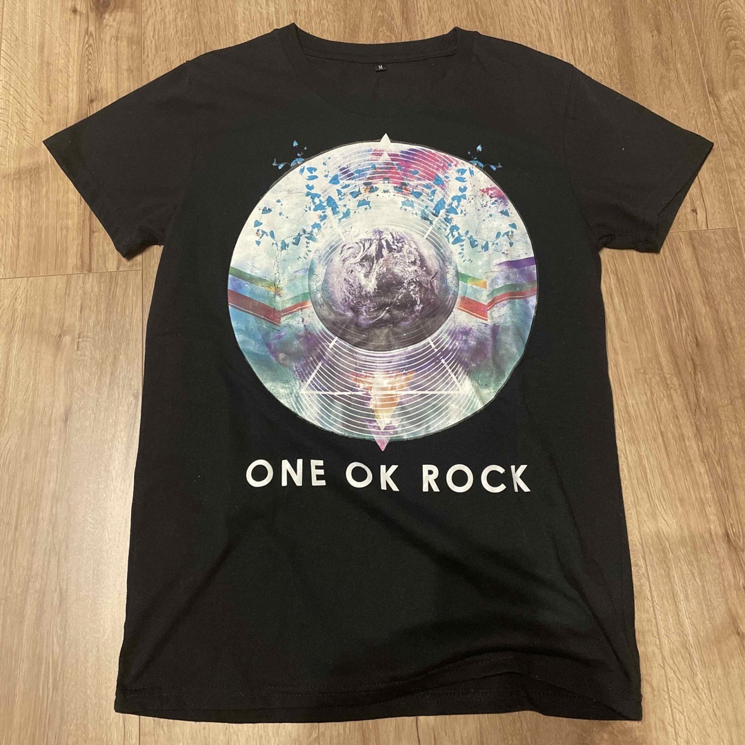 ONE OK ROCK(ワンオクロック)のone ok rock tシャツ メンズのトップス(Tシャツ/カットソー(半袖/袖なし))の商品写真