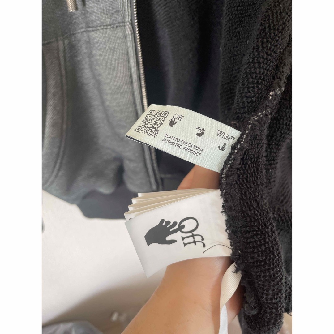 OFF-WHITE - off-whiteパーカー最終値下げの通販 by てんちゃん's shop
