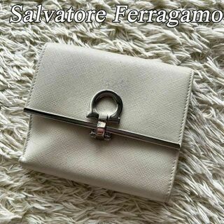 サルヴァトーレフェラガモ 財布(レディース)（ホワイト/白色系）の通販 
