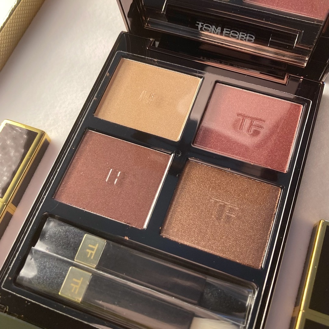 TOMFORD トムフォード アイカラークォード 06 バーニッシュド アンバー