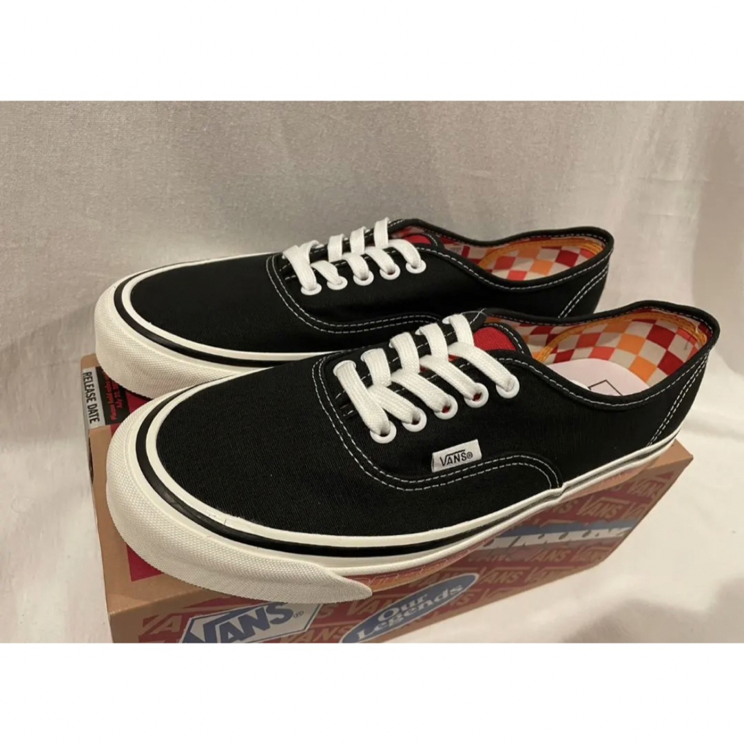 US企画VANS 新品 希少27cm 海外正規品 アナハイム NAVY