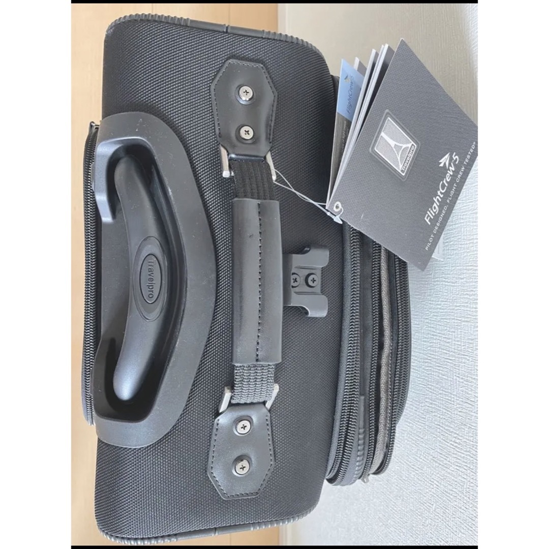 ついに再販開始!】 新品!トラベルプロTravelpro flightcrew5