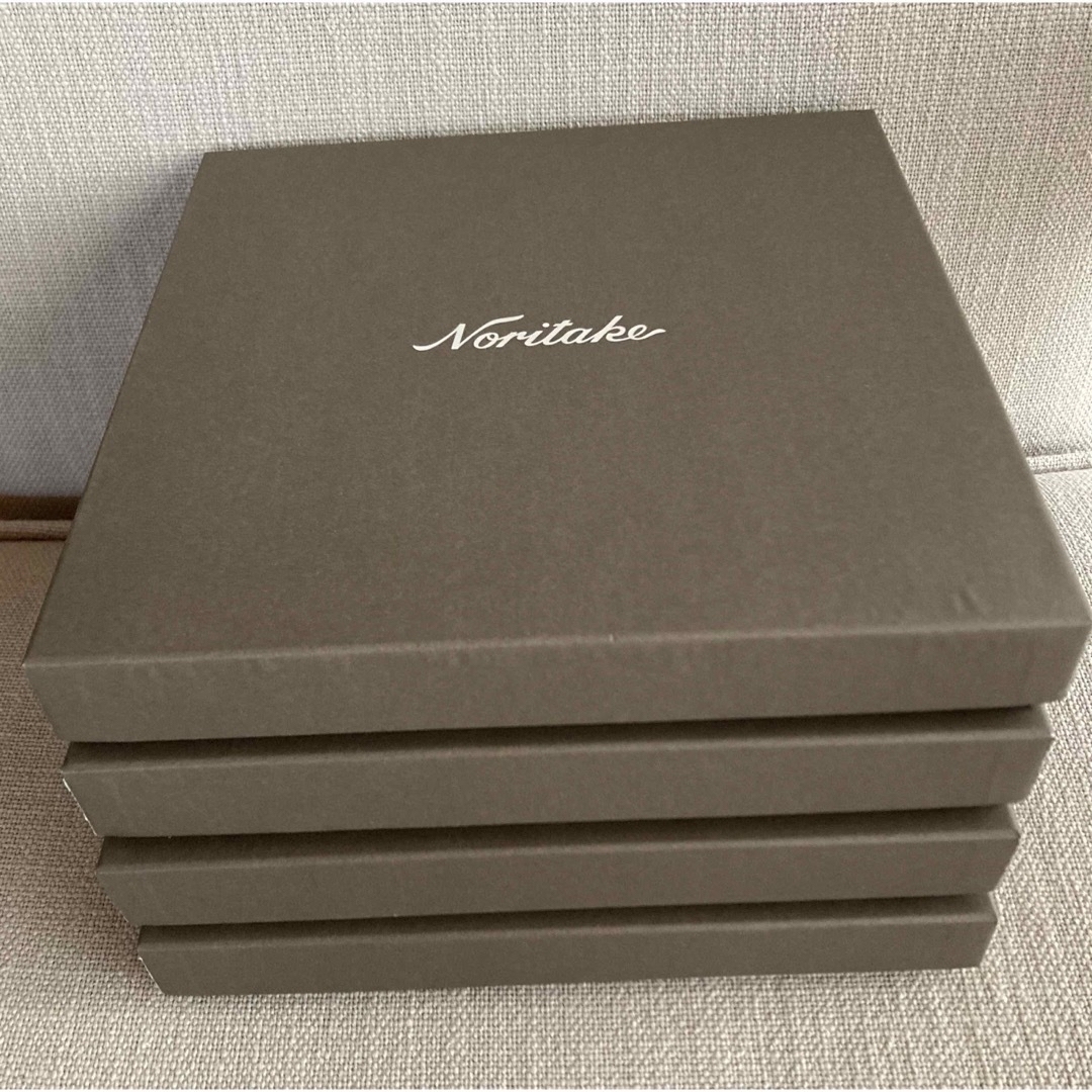 Noritake(ノリタケ)の4個セット ノリタケ 化粧箱  箱 ボックス インテリア/住まい/日用品のオフィス用品(ラッピング/包装)の商品写真