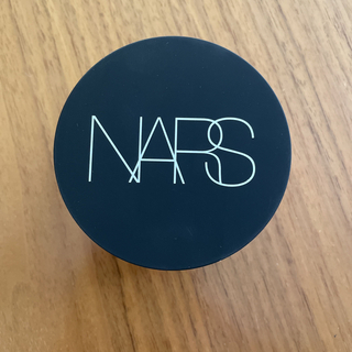 ナーズ(NARS)のナーズ ライトリフレクティングセッティングパウダー ルースN(フェイスパウダー)