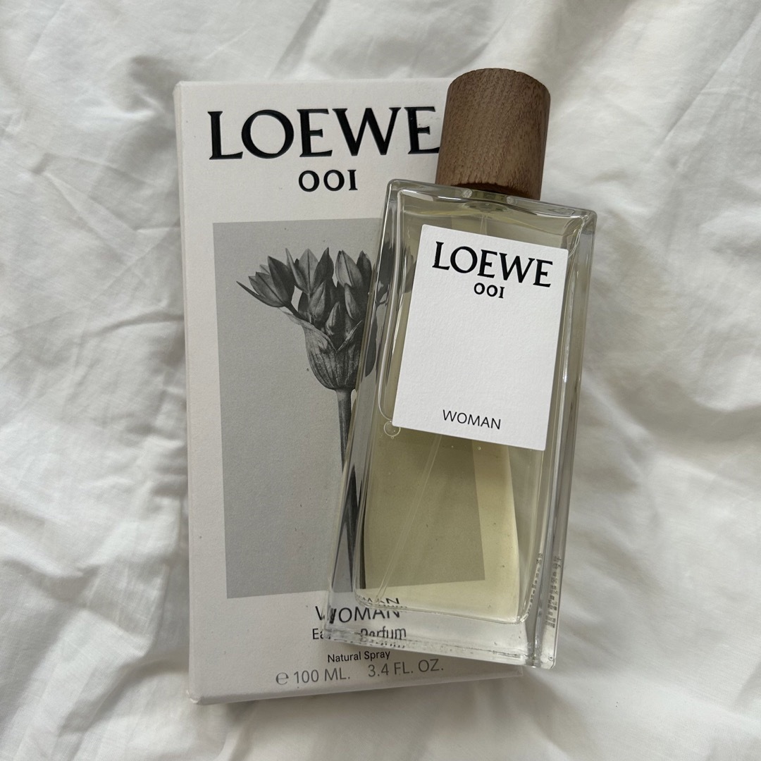 LOEWE 香水 001 WOMAN - 香水(ユニセックス) LOEWE 香水 001 WOMAN - 香水(ユニセックス)
