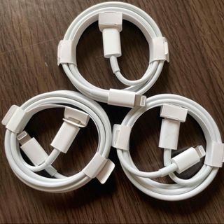 アップル(Apple)の【Apple純正】USB-C - Lightningケーブル（1 m）3個セット(バッテリー/充電器)