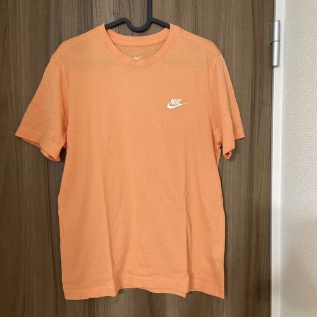 NIKE(ナイキ)のNIKE ナイキ　Tシャツ　オレンジ　半袖　Mサイズ　夏　古着 メンズのトップス(Tシャツ/カットソー(半袖/袖なし))の商品写真