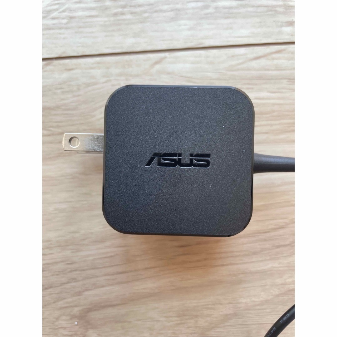 ASUS(エイスース)のASUSパソコン用コンセント スマホ/家電/カメラのPC/タブレット(PC周辺機器)の商品写真