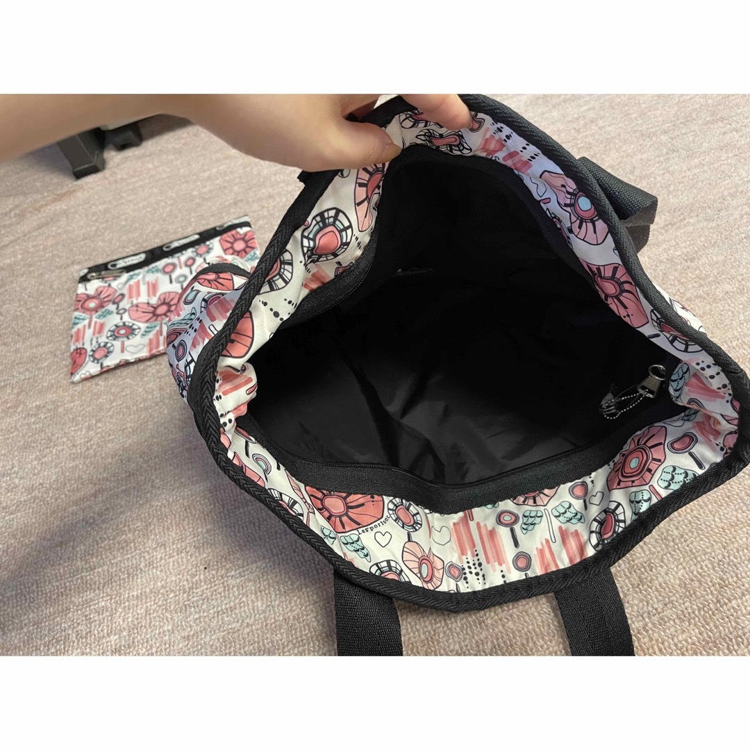 LeSportsac(レスポートサック)のLeSportsacショルダーバッグ レディースのバッグ(ショルダーバッグ)の商品写真