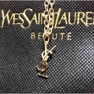 イヴサンローラン(Yves Saint Laurent)の【新品正規品】イヴサンローラン チョーカー チャーム ネックレス ゴールド(ネックレス)