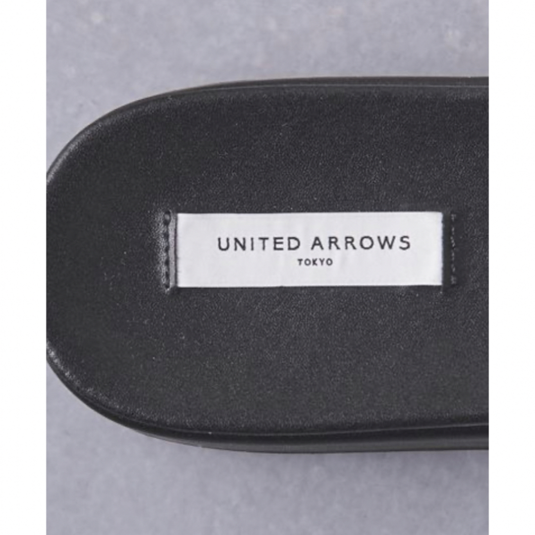 UNITED ARROWS(ユナイテッドアローズ)のお値引きしました❗️【美品】サテンビジュー ミュール2 レディースの靴/シューズ(サンダル)の商品写真