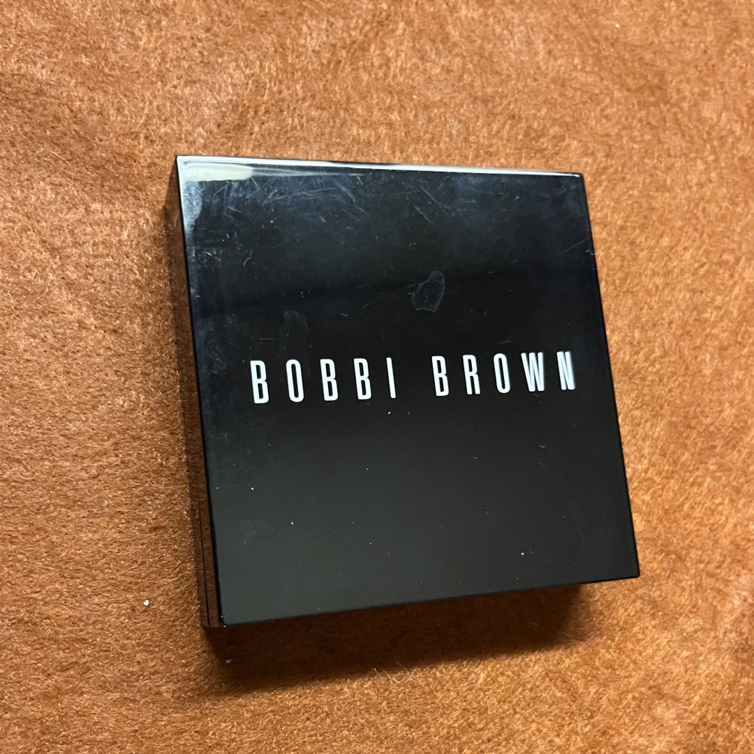 BOBBI BROWN(ボビイブラウン)のボビーブラウン　ハイライティングパウダー　 コスメ/美容のベースメイク/化粧品(フェイスカラー)の商品写真