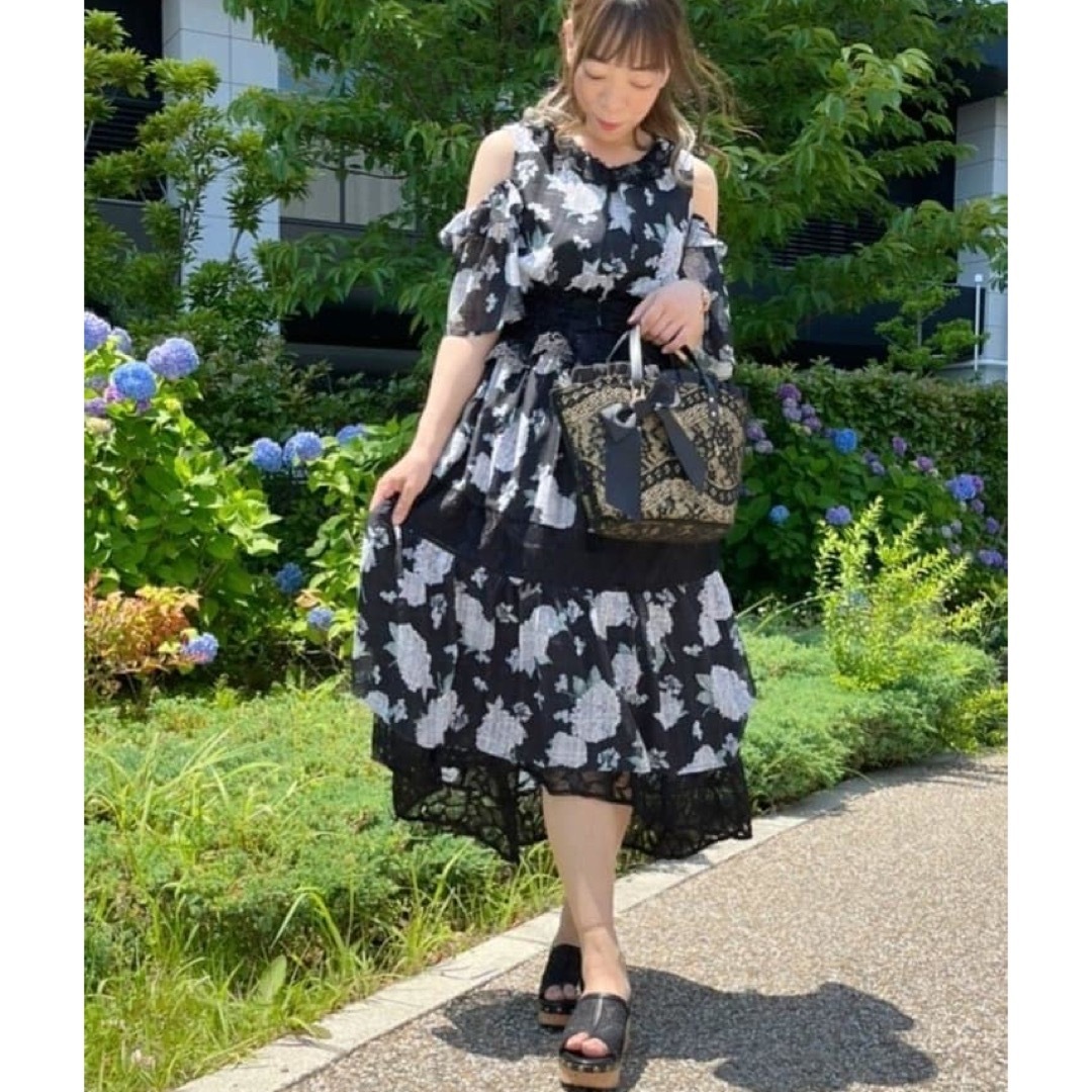 新品タグ付き★アクシーズファム★紫陽花柄ワンピース★あじさい | フリマアプリ ラクマ