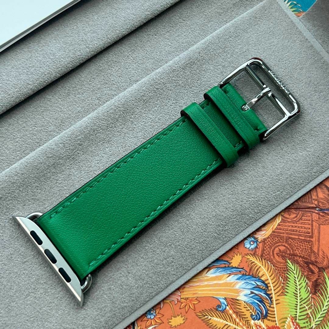 Hermes(エルメス)のHERMES Apple Watch ベルト45mm　シンプルトゥール　バンブー レディースのファッション小物(腕時計)の商品写真