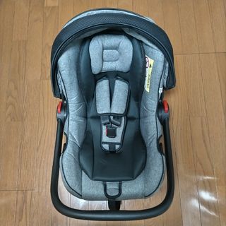 ニシマツヤ(西松屋)の【ぴちゃん様専用】マムズキャリー ブライトⅡ+(自動車用チャイルドシート本体)