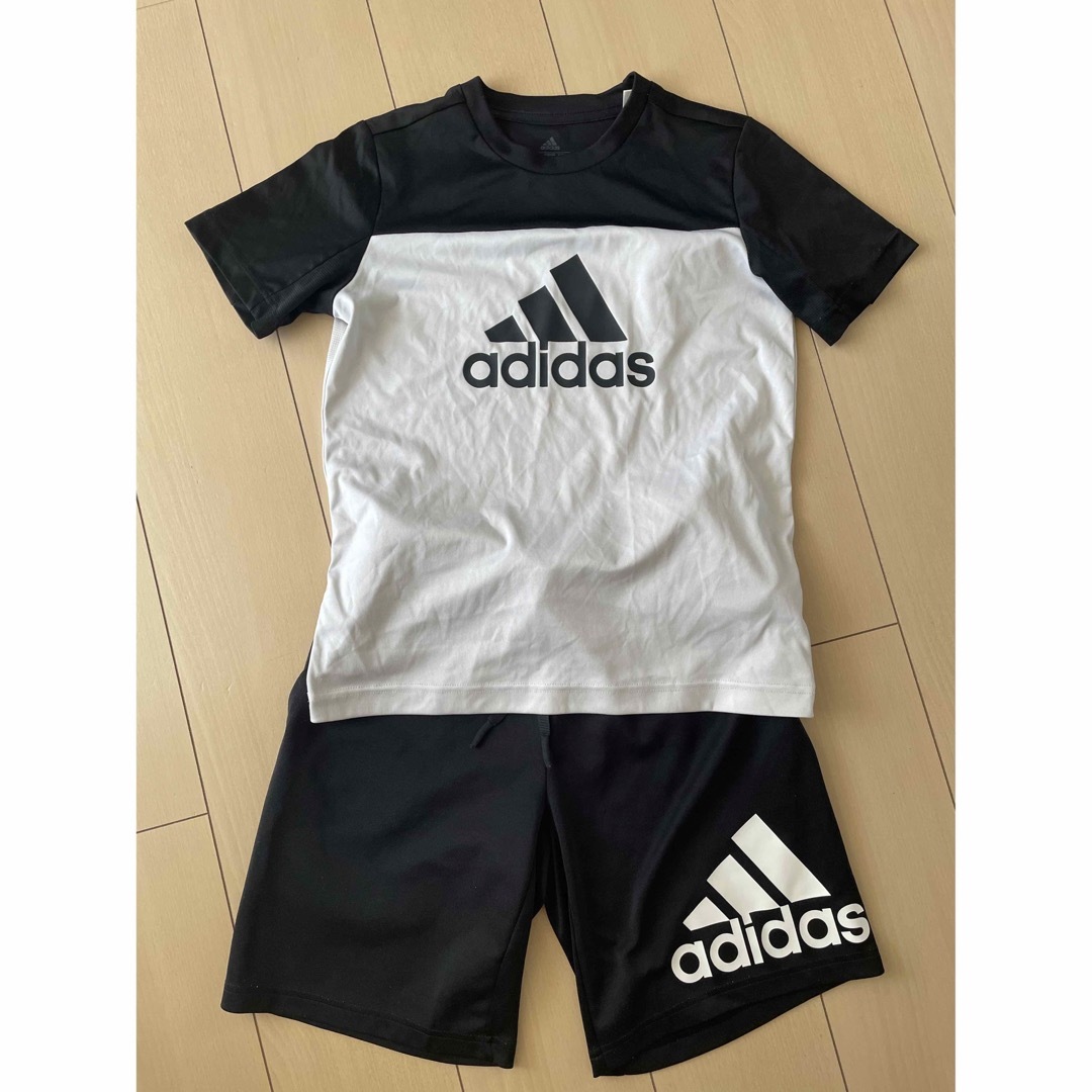 adidas(アディダス)のadidas メンズのトップス(Tシャツ/カットソー(半袖/袖なし))の商品写真