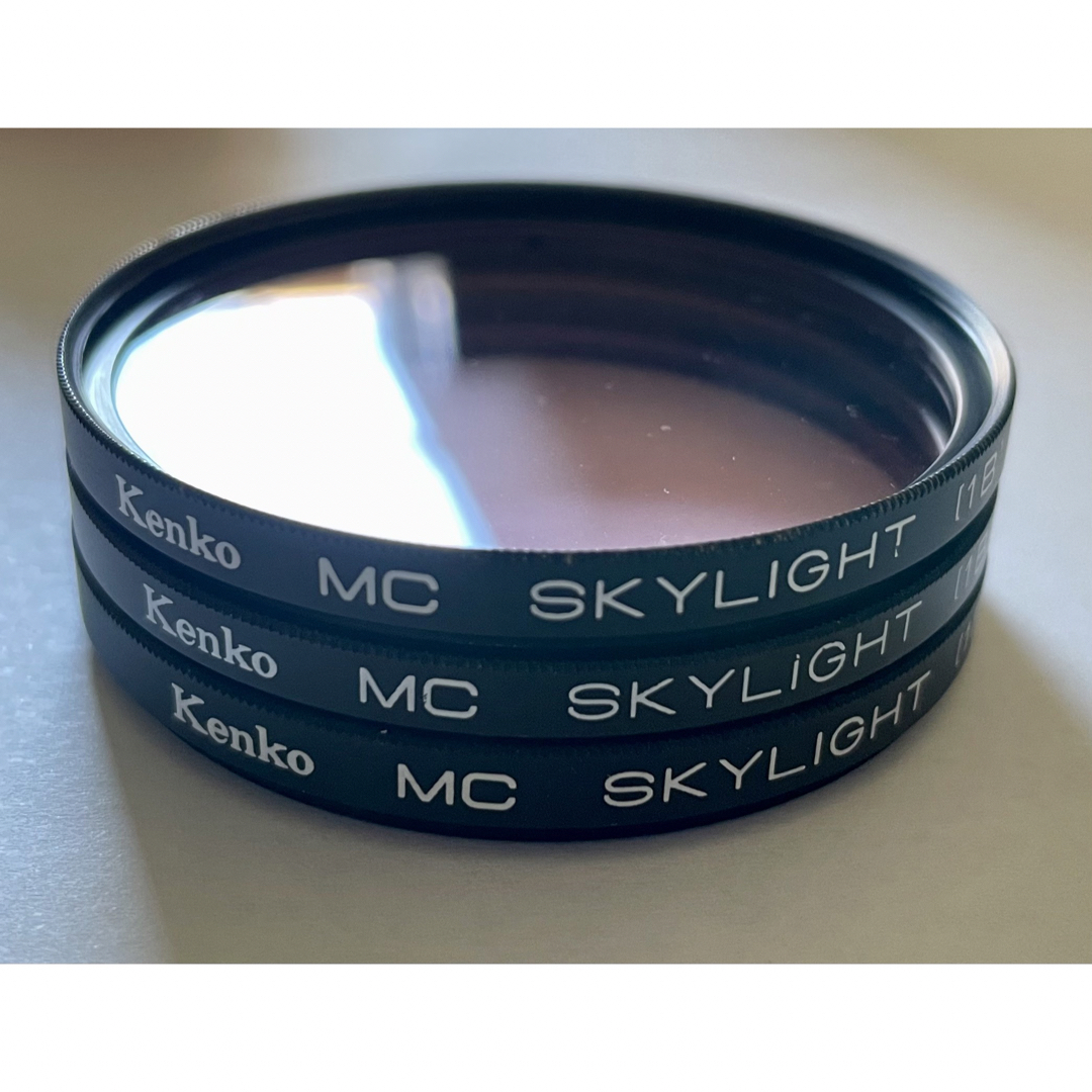 Kenko(ケンコー)の送料無料 Kenko MC SKYLIGHT 52mm 1枚の価格です。 スマホ/家電/カメラのカメラ(フィルター)の商品写真