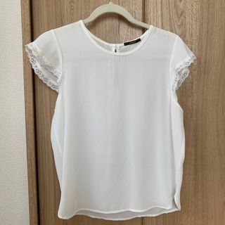 フォーエバートゥエンティーワン(FOREVER 21)のForever21 ブラウス(シャツ/ブラウス(半袖/袖なし))