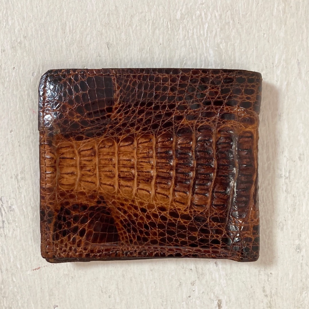 Crocodile - クロコダイル 二つ折り財布 ワニ 革 背鰐の通販 by shop