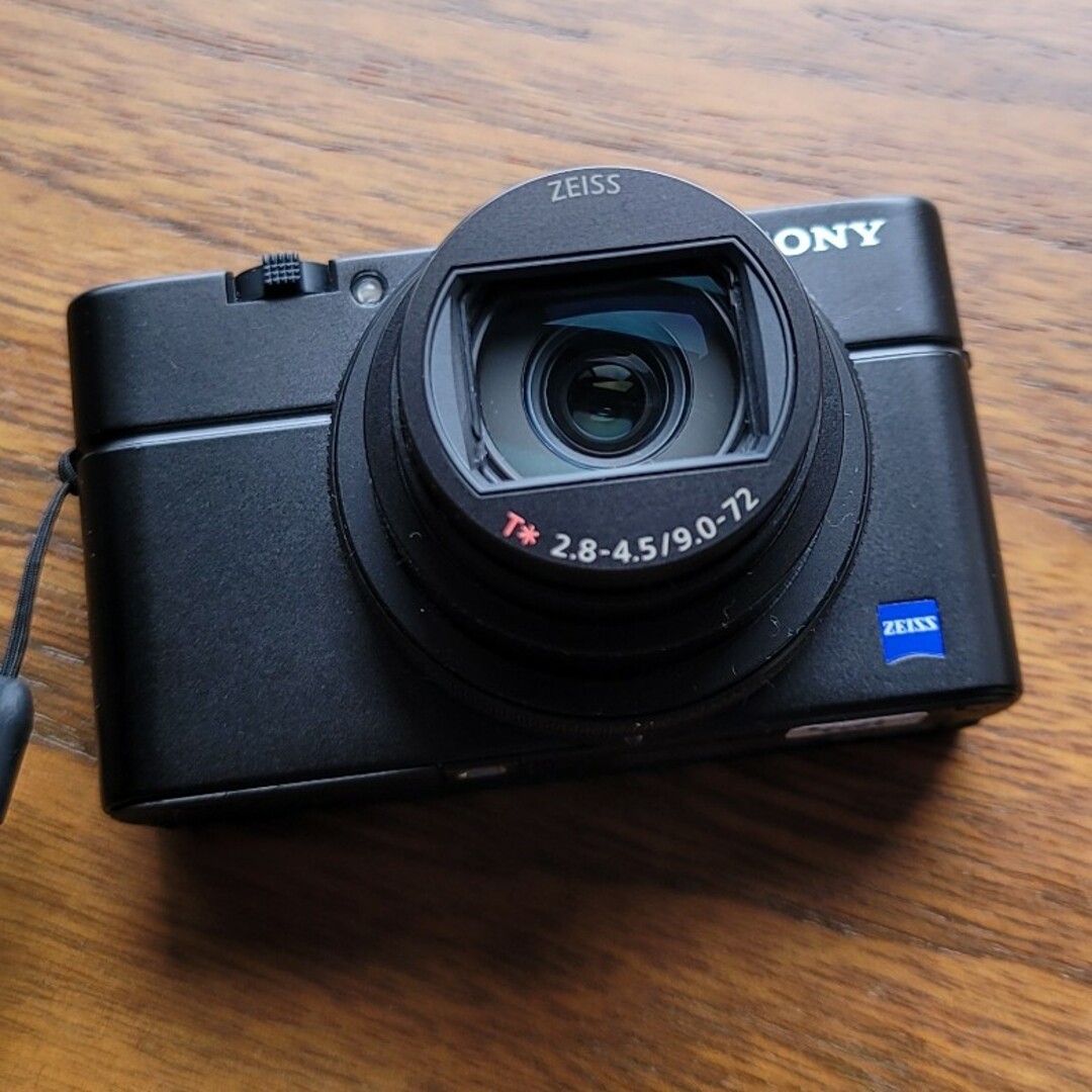 SONY(ソニー)のコンパクトデジタルカメラ ソニー Cyber-shot RX100VII スマホ/家電/カメラのカメラ(コンパクトデジタルカメラ)の商品写真