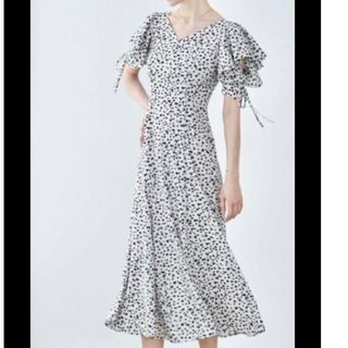 And Couture - アンドクチュール アニマルドット柄フリル袖ワンピース