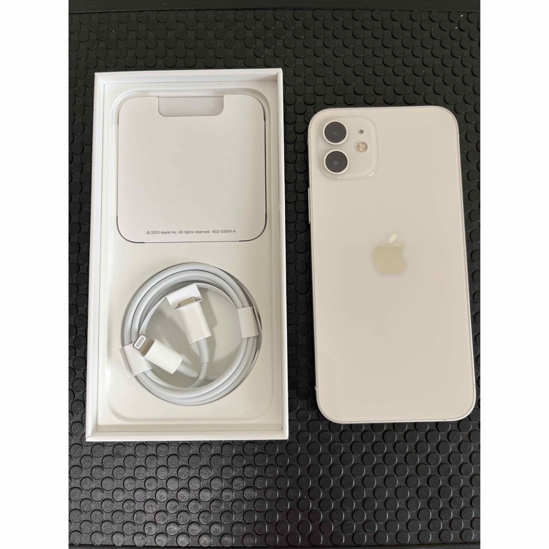 Apple(アップル)のiPhone12 64GB スマホ/家電/カメラのスマートフォン/携帯電話(スマートフォン本体)の商品写真