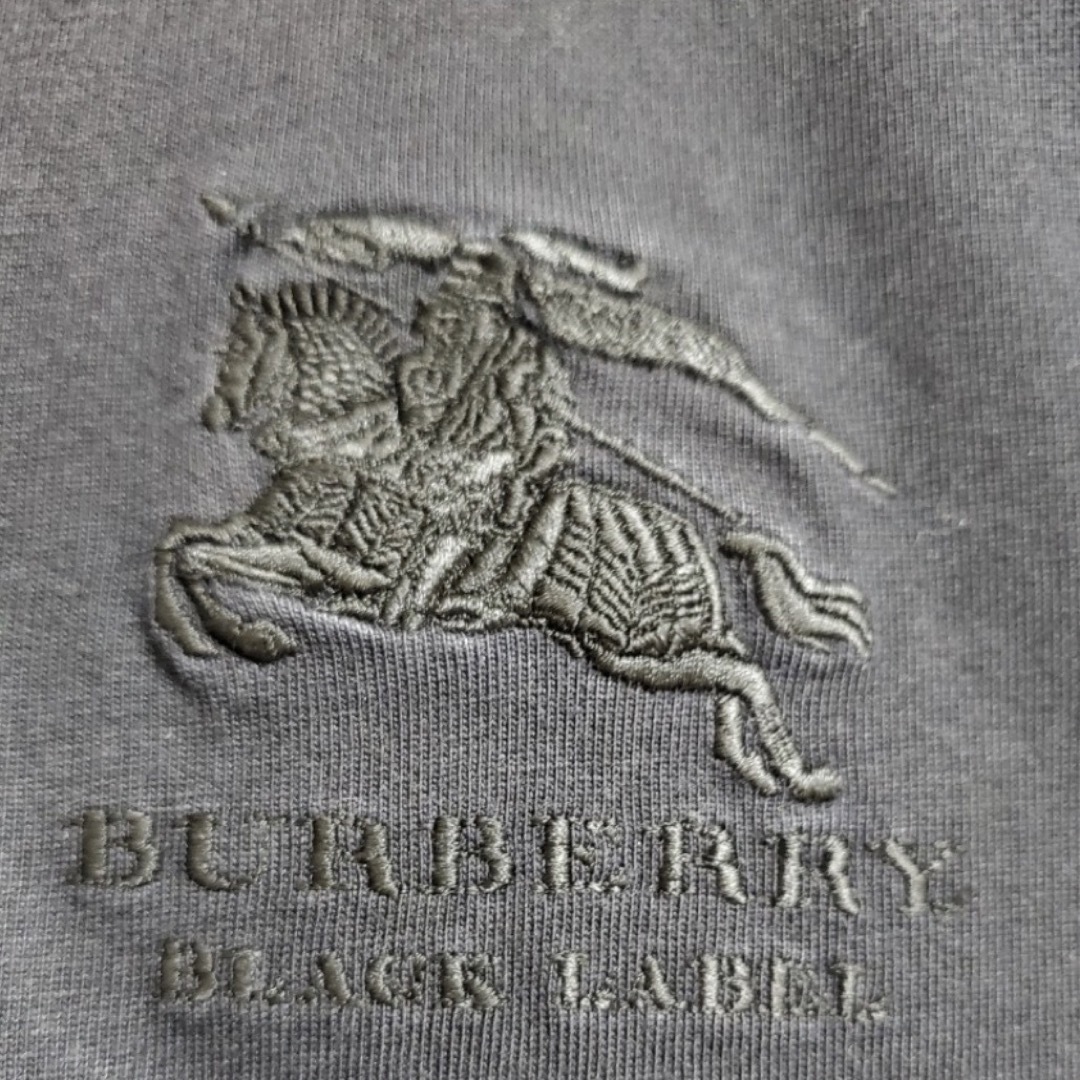 BURBERRY BLACK LABEL(バーバリーブラックレーベル)の【値下げ】バーバリーブラックレーベル VネックTシャツ メンズのトップス(Tシャツ/カットソー(半袖/袖なし))の商品写真