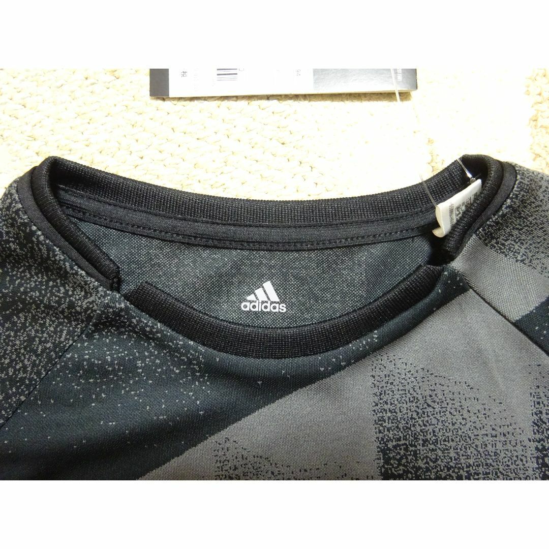 adidas(アディダス)の新品★アディダス★140★快適グラフィック半袖Ｔシャツ・ロゴハーフパンツ黒★上下 キッズ/ベビー/マタニティのキッズ服男の子用(90cm~)(その他)の商品写真