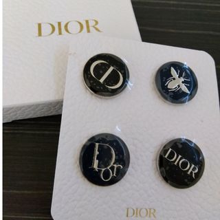 ディオール(Dior)のディオール　ノベルティバッジ(ブローチ/コサージュ)