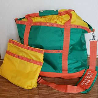 ベネトン(BENETTON)のカナムーチョ様専用ですｮ‼️レア.美品.ベネトン.ボストンバッグ➕ナップ付(ボストンバッグ)